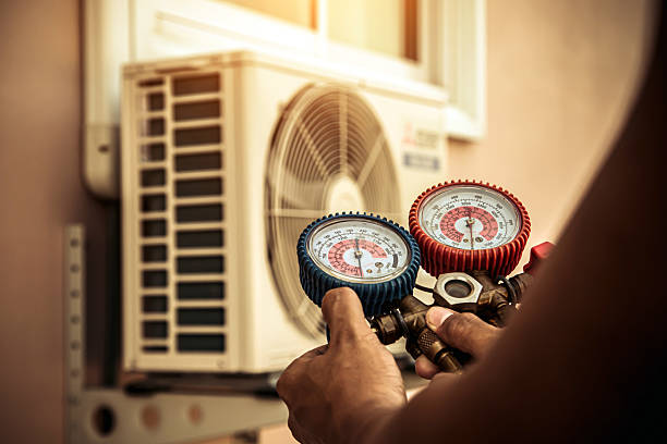 Professional Ac Installation technician working in Gretna, VA